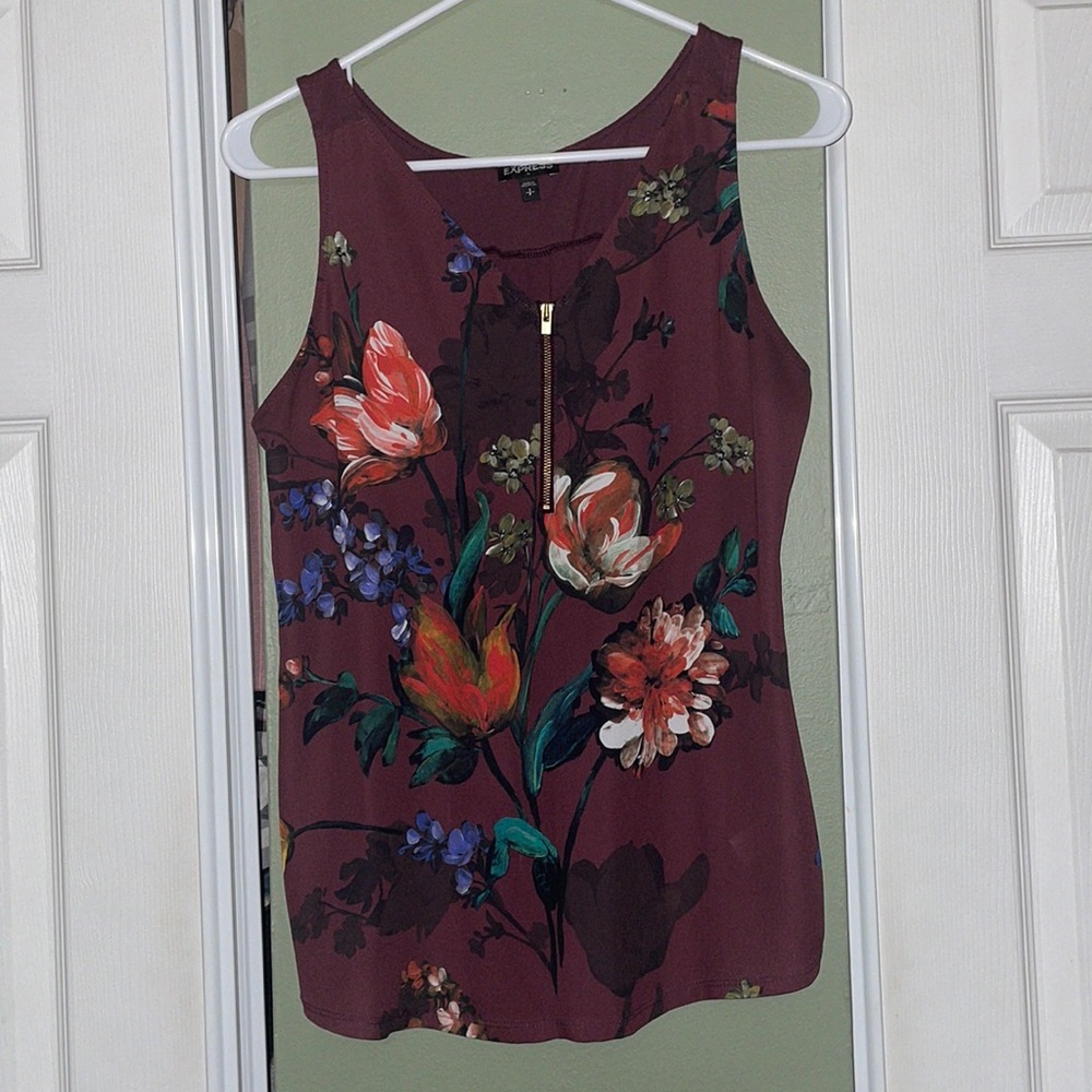Express Women’s Top, Zipper Design, Great Condition! Size Small